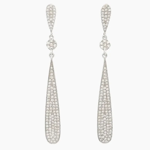 Pendientes largos de estilo moderno con forma de gota alargada, realizados en oro blanco de 18 ct y cuajados de diamantes. Cierr Pendientes largos de estilo moderno con forma de gota alargada, realizados en oro blanco de 18 ct y cuajados de diamantes. Cierr