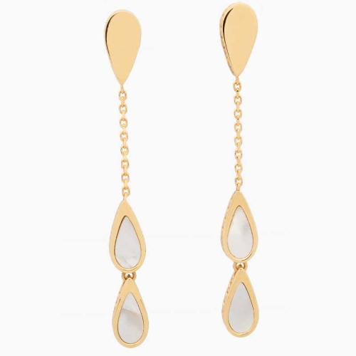 Pendientes largos con movimiento compuestos por 3 motivos en forma de gota. Realizados en oro amarillo de primera ley y nácar. C Pendientes largos con movimiento compuestos por 3 motivos en forma de gota. Realizados en oro amarillo de primera ley y nácar. C