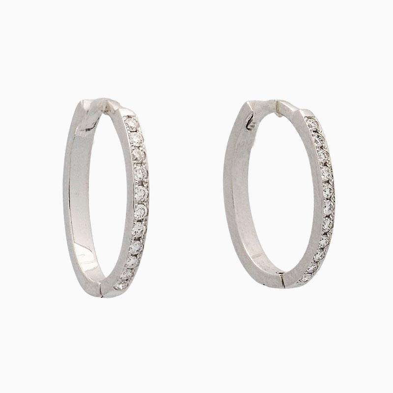 Pendientes de aro con brillantes en oro blanco 2