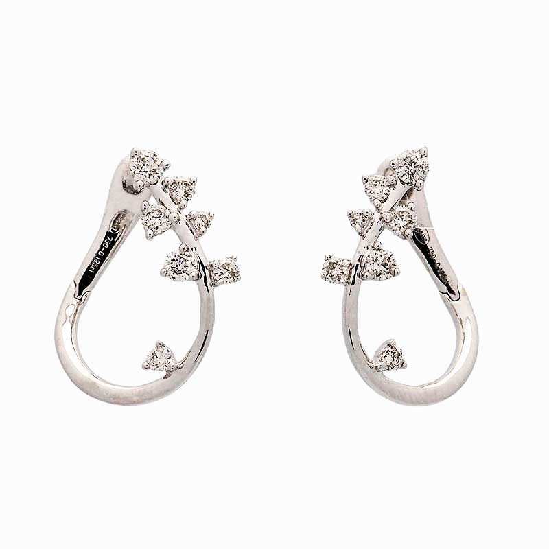 Pendientes ondas con diamantes en oro blanco