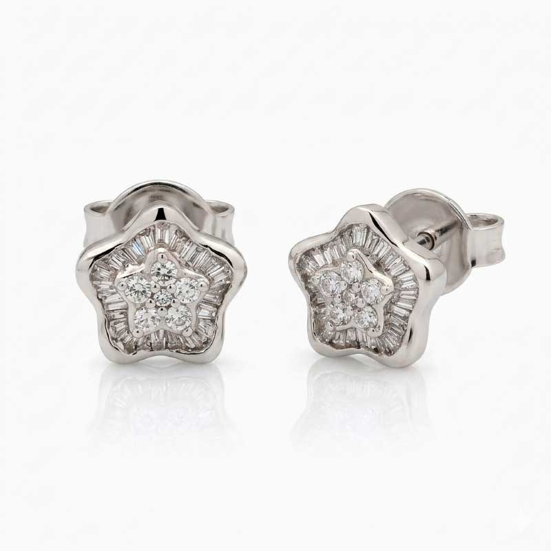 Pendientes flores con diamantes en oro blanco