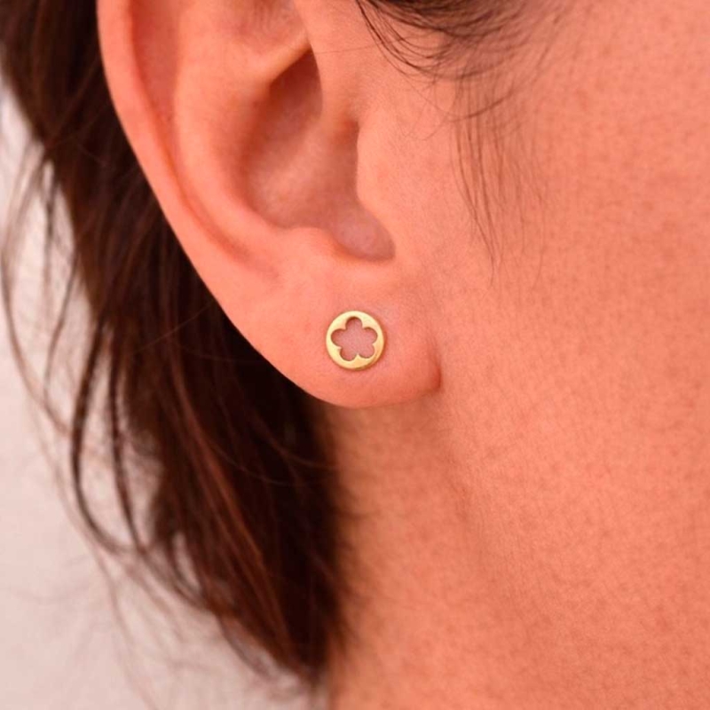 Pendientes flores de nácar en oro amarillo 2