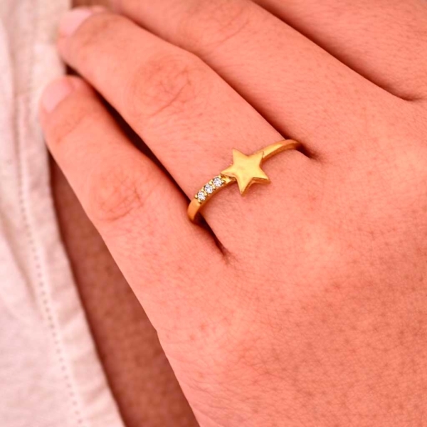 Conjunto de comunión estrellas en oro amarillo y circonitas