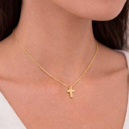 Gargantilla con cruz en oro amarillo