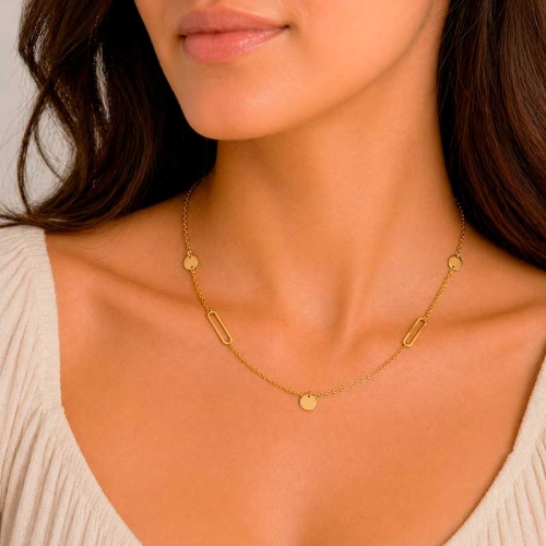 Gargantilla con colgantes en oro amarillo