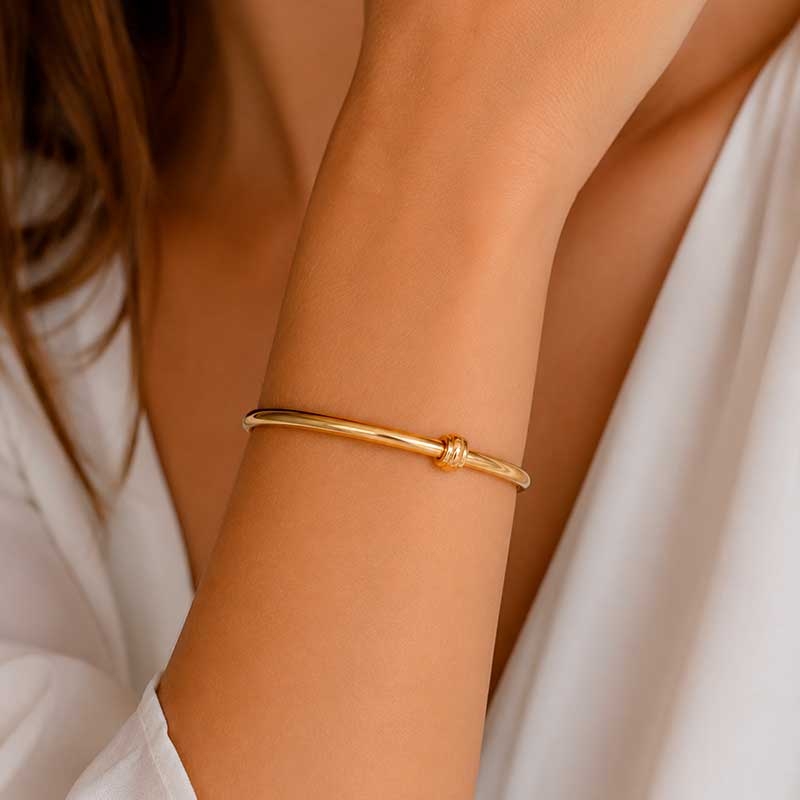 Pulsera rígida tubo cuadrado en oro amarillo 2