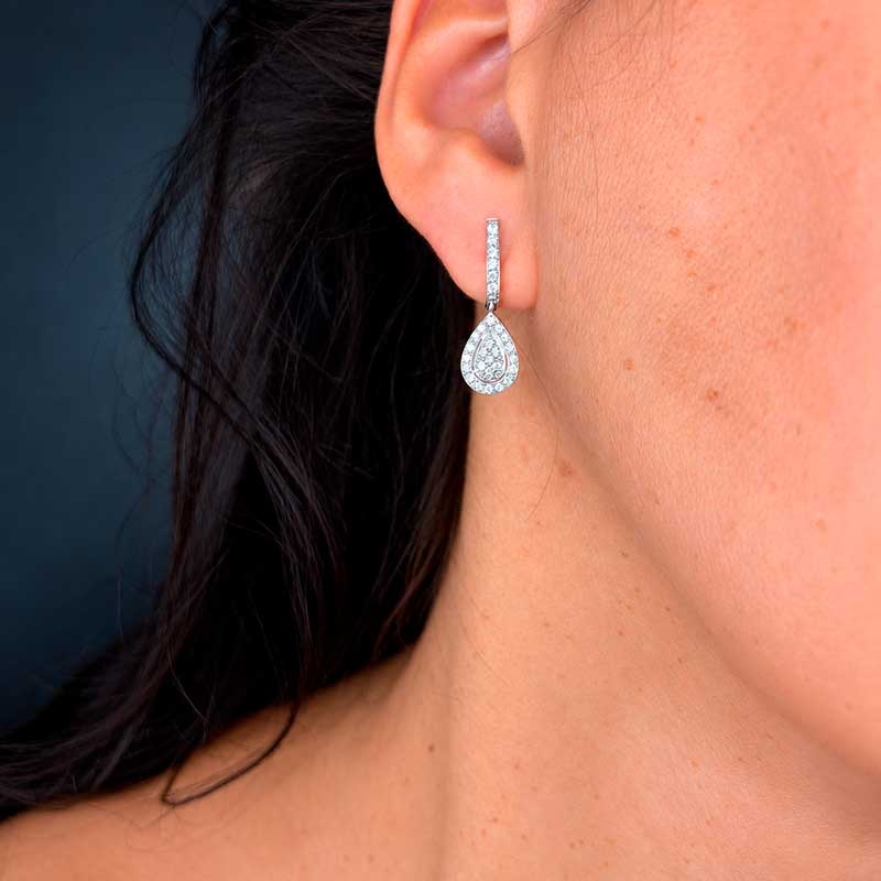 Pendientes de perilla en oro blanco y circonitas 2